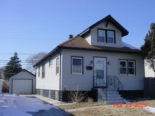 758 May St., Calumet City, IL 60409