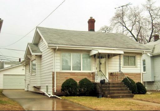 225 Warren St., Calumet City, IL 60409