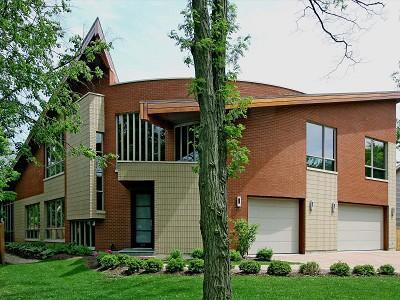 613 Glenshire Rd., Glenview, IL 60025