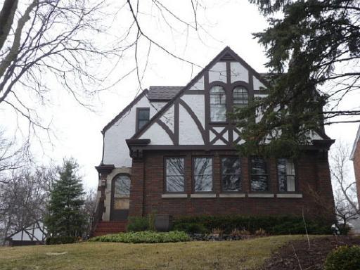 1920 Hawthorne Ave., Rockford, IL 61107