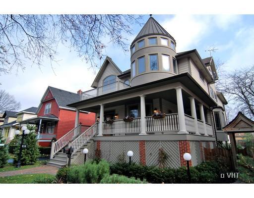 3819 N Tripp St., Chicago, IL 60641