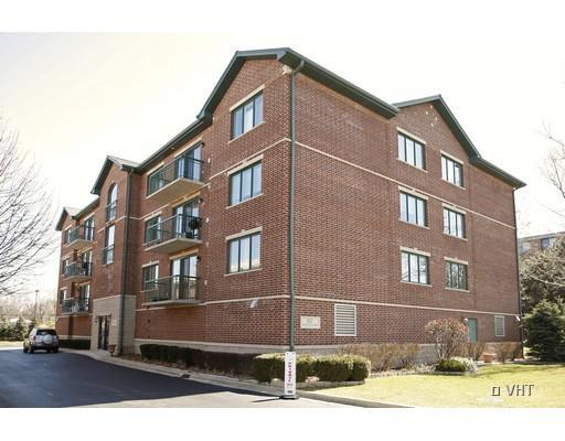 511 Cass Ave. #2D, Westmont, IL 60559