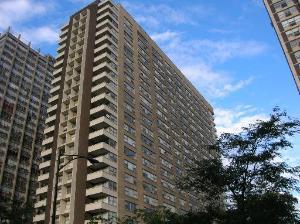 6157 N Sheridan Rd. #25L, Chicago, IL 60660