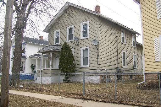 421 Beach St., Aurora, IL 60505
