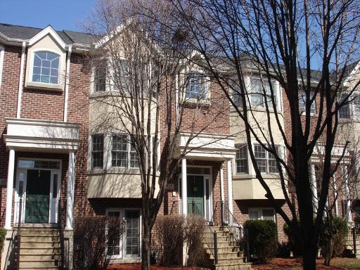 423 W Hillgrove Ave., La Grange, IL 60525
