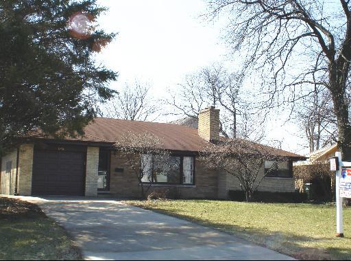 340 Prairie Ave., Naperville, IL 60540