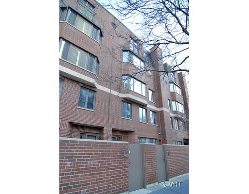 150 W Eugenie Ter. #9, Chicago, IL 60614