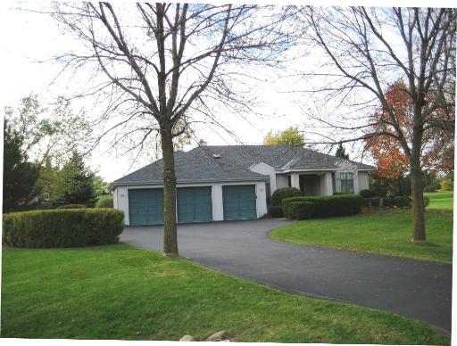 1 Cattail Ct., Hawthorn Woods, IL 60047