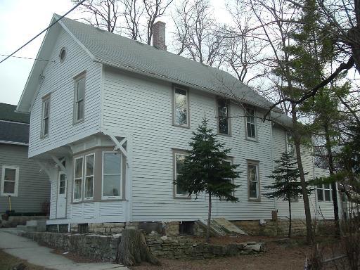 304 Stephen St., Lemont, IL 60439