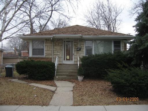 [Address Hidden by Seller], Bellwood, IL 60104