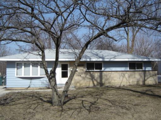 10 Janet Ave., Darien, IL 60561