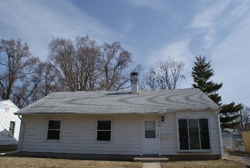 619 Glen Ave., Romeoville, IL 60446