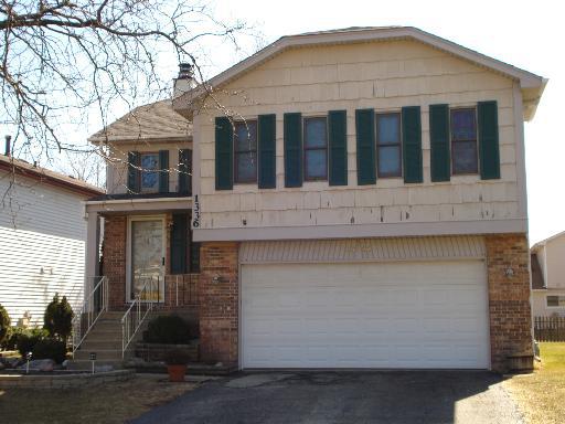 1336 Caribou Tr., Carol Stream, IL 60188