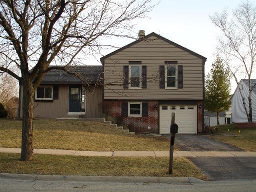 252 Lincoln Dr., Bartlett, IL 60103