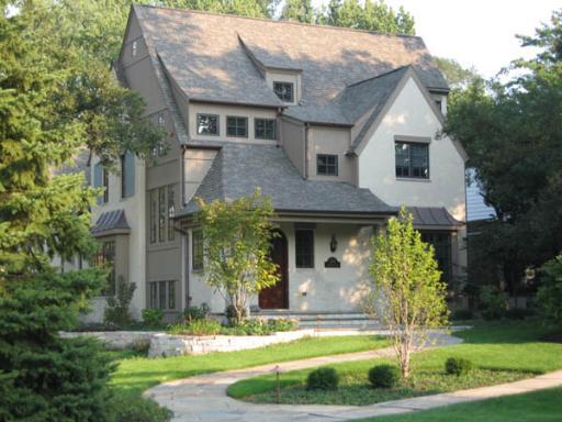 255 Churchill Pl., Clarendon Hills, IL 60514