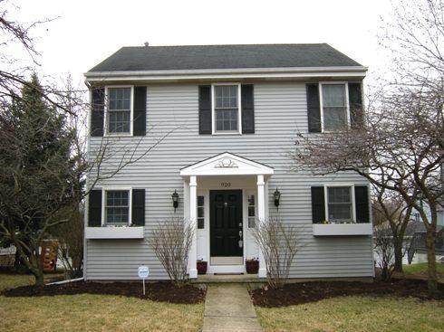 920 Britta Ln., Geneva, IL 60134