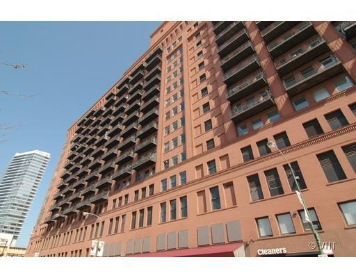 165 N Canal St. #1404, Chicago, IL 60606