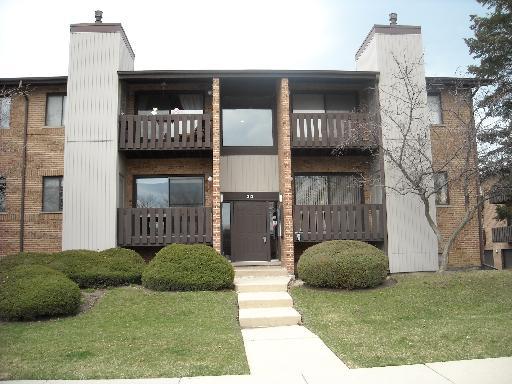 310 Sheridan Dr. #1D, Willowbrook, IL 60527