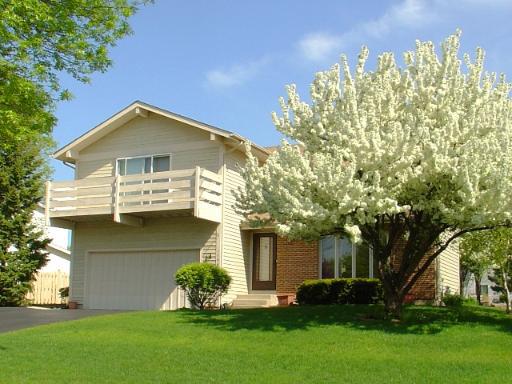 17440 W Dartmoor Dr., Grayslake, IL 60030