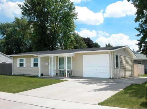 205 Belmont Dr., Romeoville, IL 60446