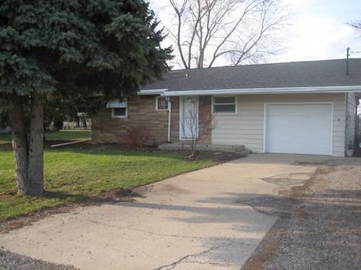 114 Luce St., Dalzell, IL 61320