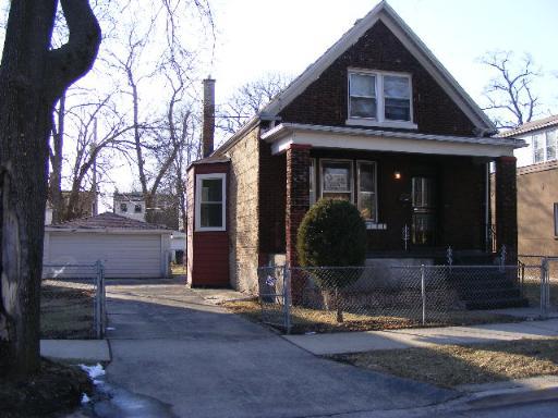 8942 S Aberdeen St., Chicago, IL 60620