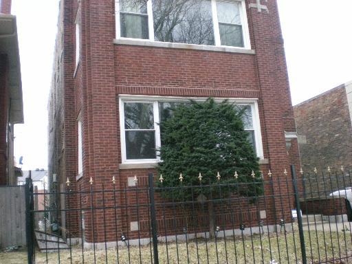 7110 S Paxton Ave., Chicago, IL 60649