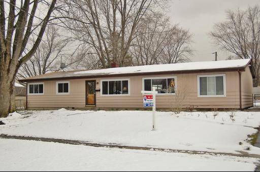 36996 N Grandwood Dr., Gurnee, IL 60031