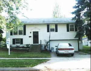 142 Egan Dr., Streamwood, IL 60107