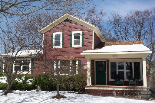 322 Lake St., Barrington, IL 60010