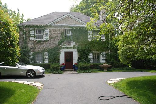 911 Sheridan Rd., Wilmette, IL 60091