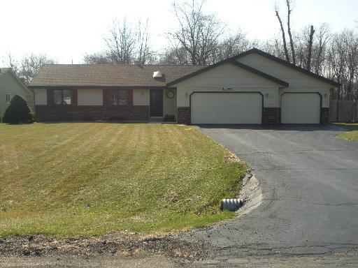 10340 Baederwood Dr., Machesney Park, IL 61115
