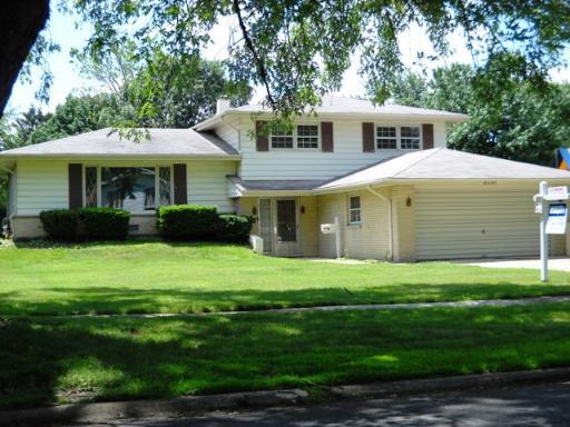 18W025 73rd St., Darien, IL 60561