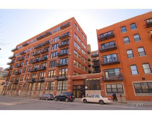 226 N Clinton St. #103, Chicago, IL 60661
