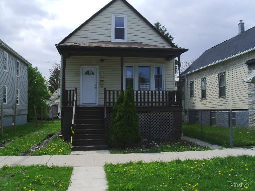 9224 S Woodlawn St., Chicago, IL 60619