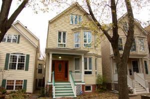 3735 N Bosworth St., Chicago, IL 60613