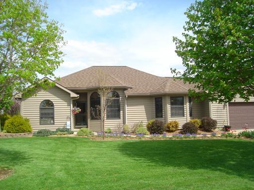 208 Woodland Dr., Utica, IL 61373
