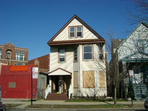 3711 N Kimball Ave., Chicago, IL 60618