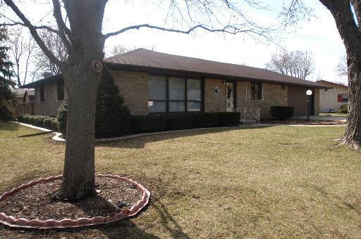 5 Crescent Pl., New Lenox, IL 60451
