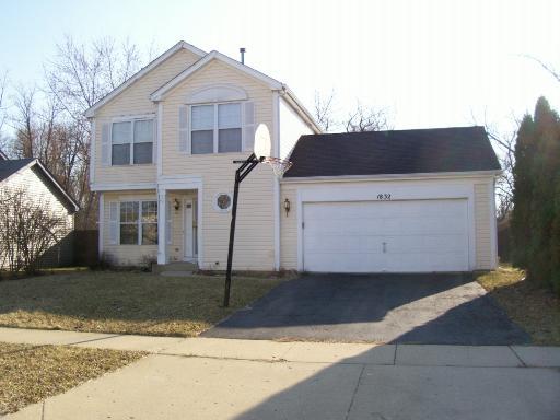 1832 Cambridge Dr., Carpentersville, IL 60110