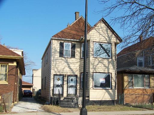 8019 S South Shore Dr., Chicago, IL 60617
