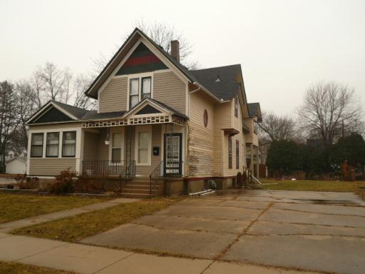 482 Ryerson Ave., Elgin, IL 60123