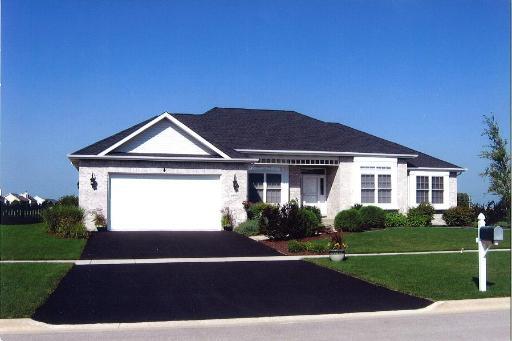 1833 Luther Lowell Ln., Sycamore, IL 60178