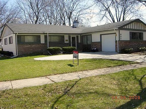 907 Ash St., Flossmoor, IL 60422