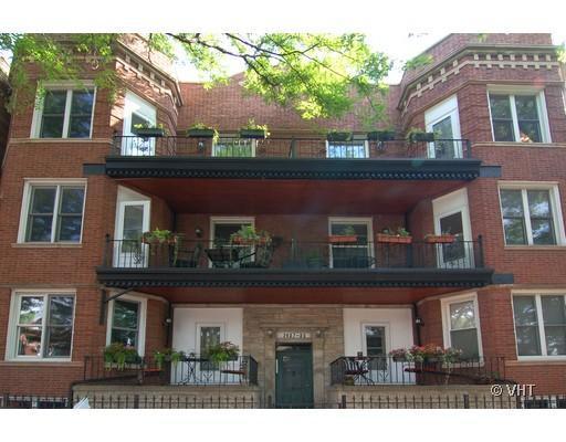 2435 N Albany Ave. #4, Chicago, IL 60647