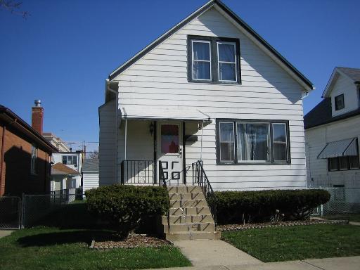 5238 W Waveland Ave., Chicago, IL 60641