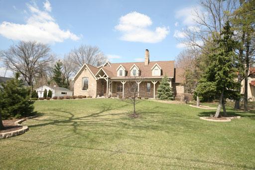 15W652 82nd St., Burr Ridge, IL 60527