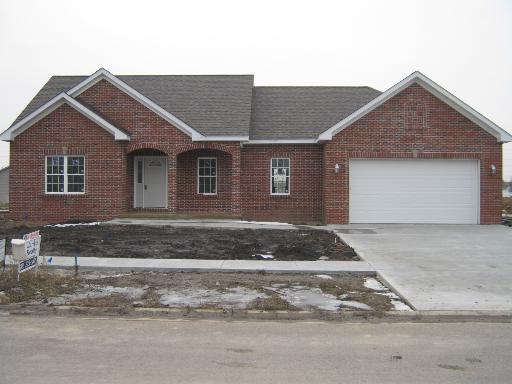 121 Katelyn Ct., Oglesby, IL 61348