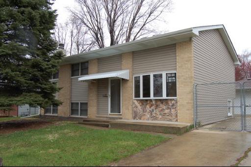 96 E Drummond Ave., Glendale Heights, IL 60139