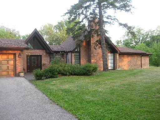 25915 N Midlothian Rd., Mundelein, IL 60060